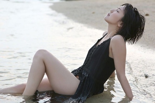 막 성인된 이쁜모델 막 성인된 이쁜모델