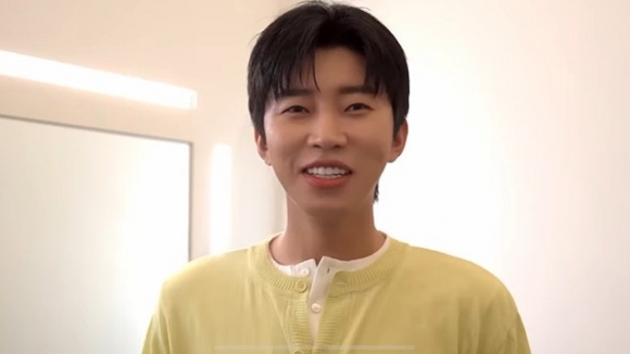 가수 임영웅. 임영웅 유튜브 채널 캡처