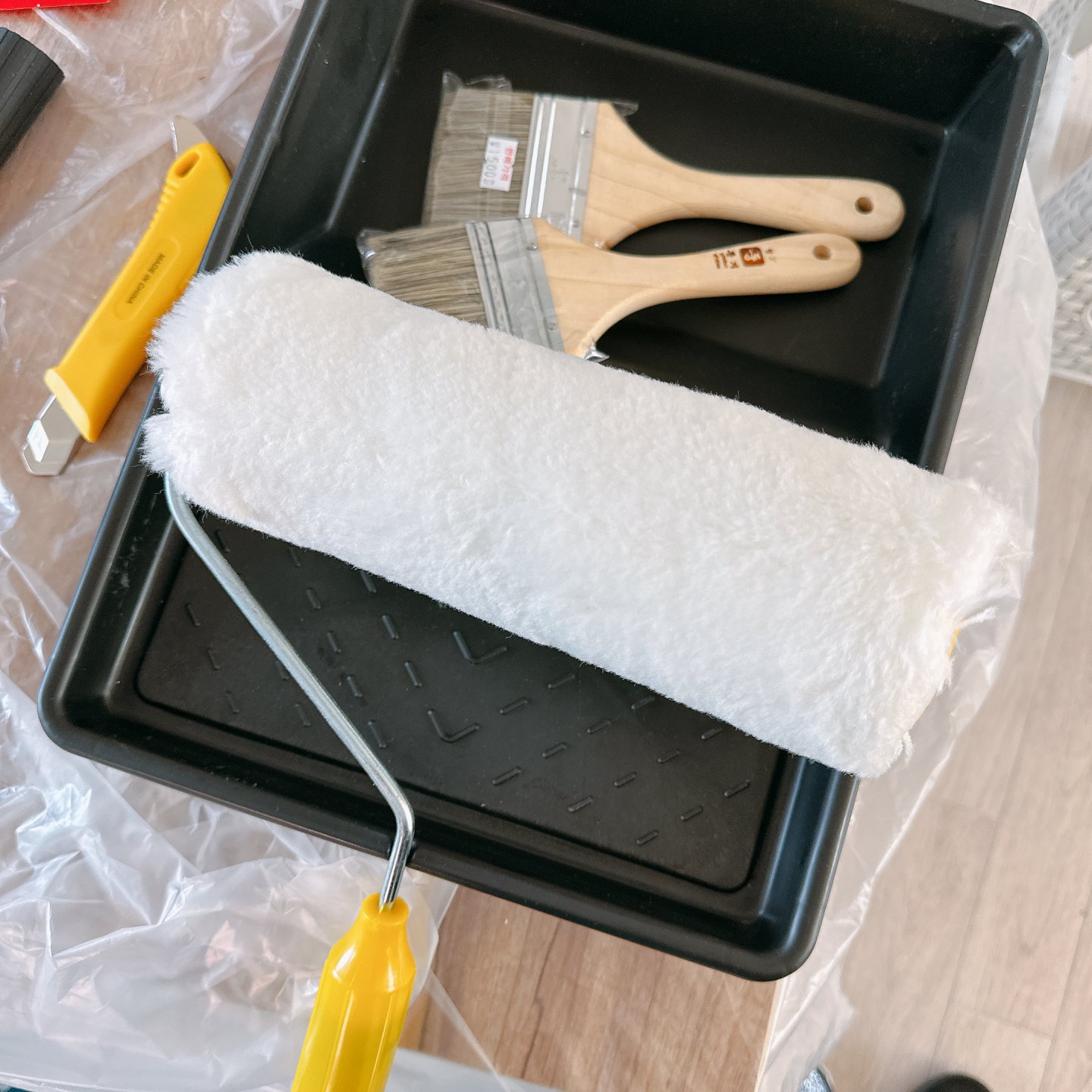 1차 페인트칠 끗