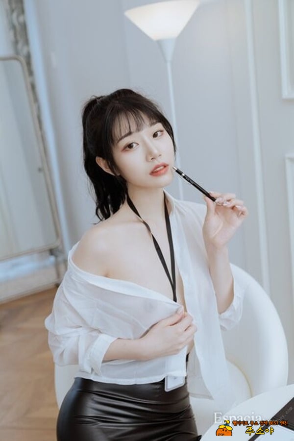 상큼한 오피스 모델