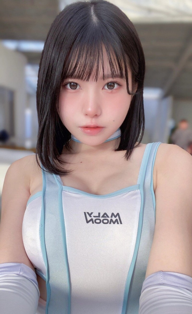 어릴때 같이놀던 친구가 사실은 여자였다 어릴때 같이놀던 친구가 사실은 여자였다