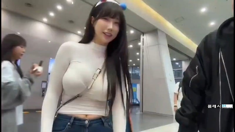 VIP 자세다운 그릴래영 지스타 크로슴백