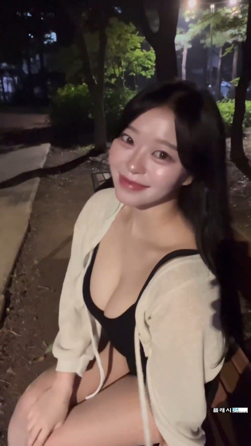 집앞 데이트 할때 여친 느낌