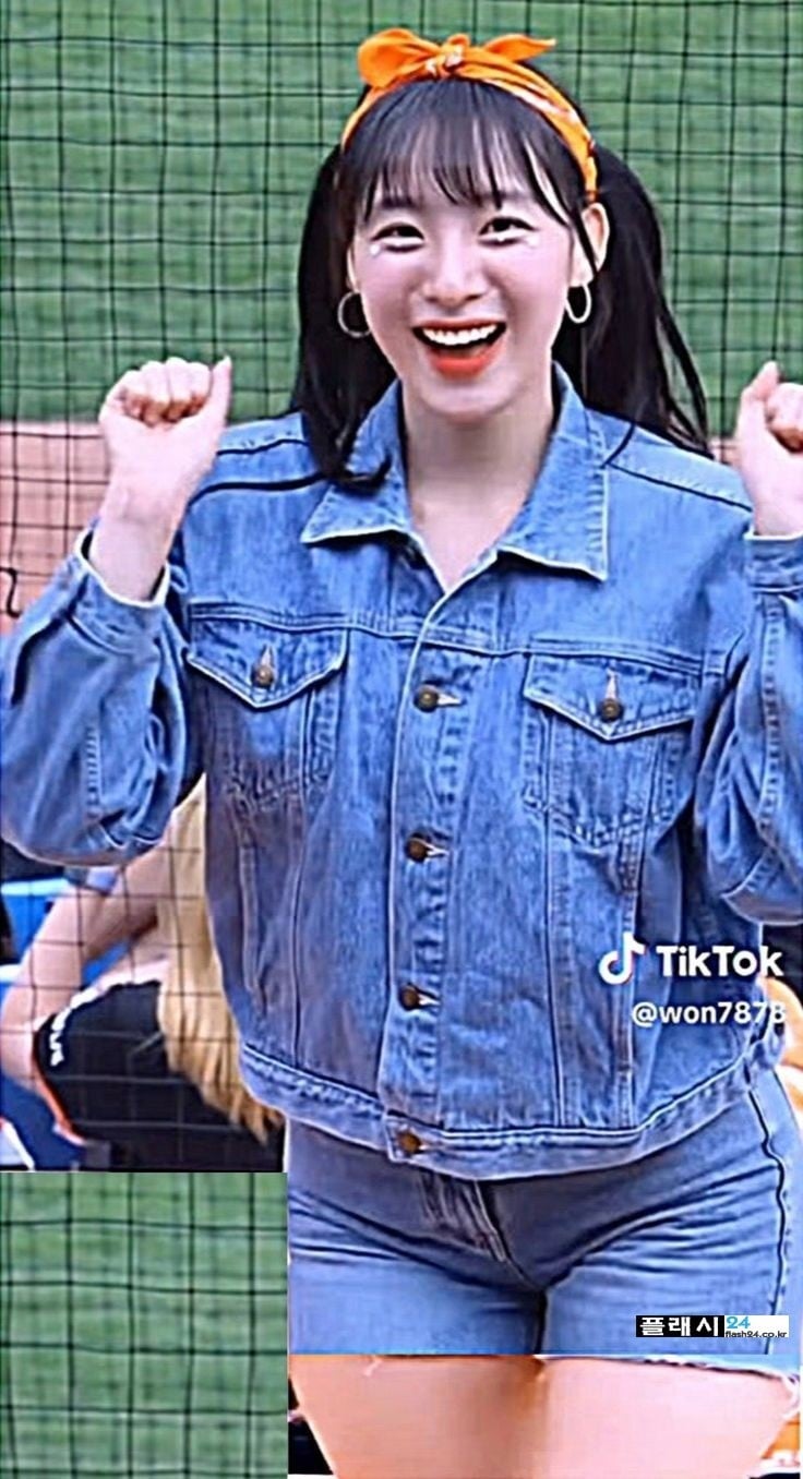 하체 장난없는 하지원 치어리더
