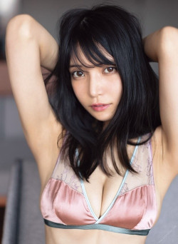 인플루언서 니토리 사야카