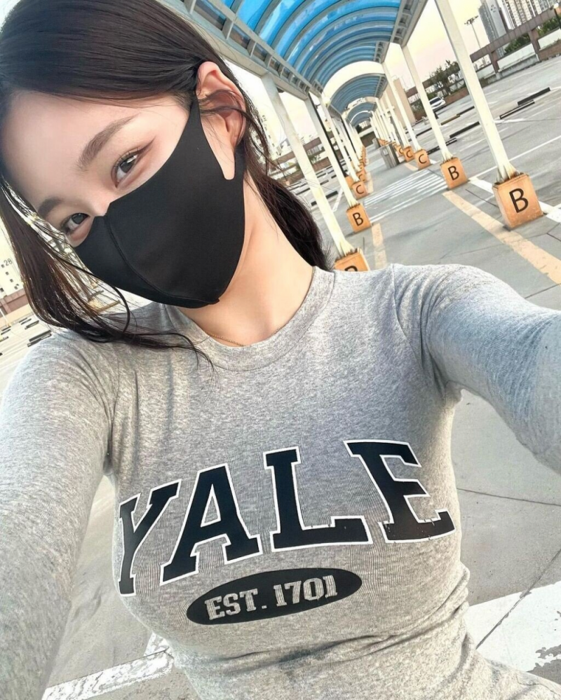 보고 또 봐도 안질리는 여자 룩 甲 보고 또 봐도 안질리는 여자 룩 甲